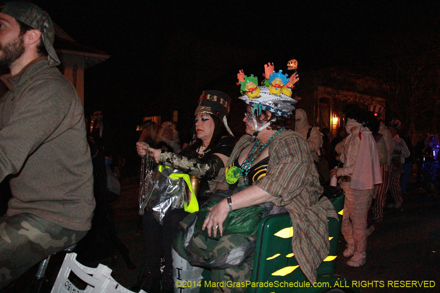 2014-Krewe-du-Vieux11115