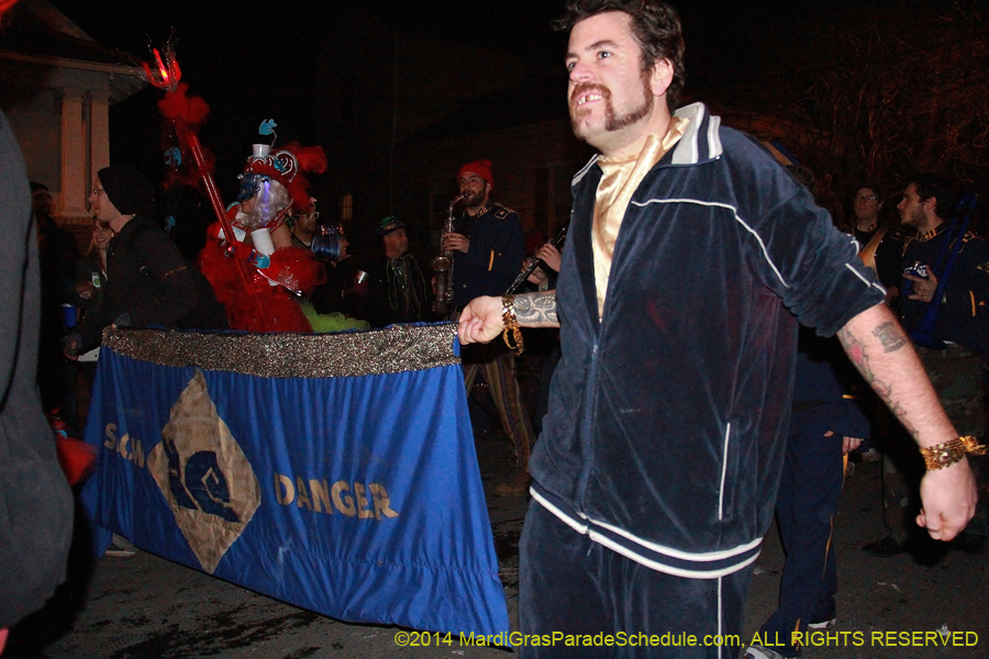 2014-Krewe-du-Vieux11164