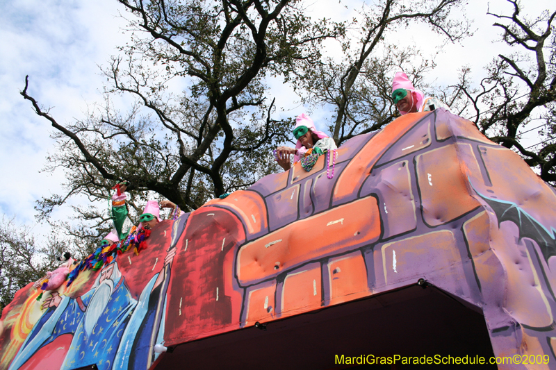 2009-Krewe-of-King-Arthur-New-Orleans-Mardi-Gras-0390