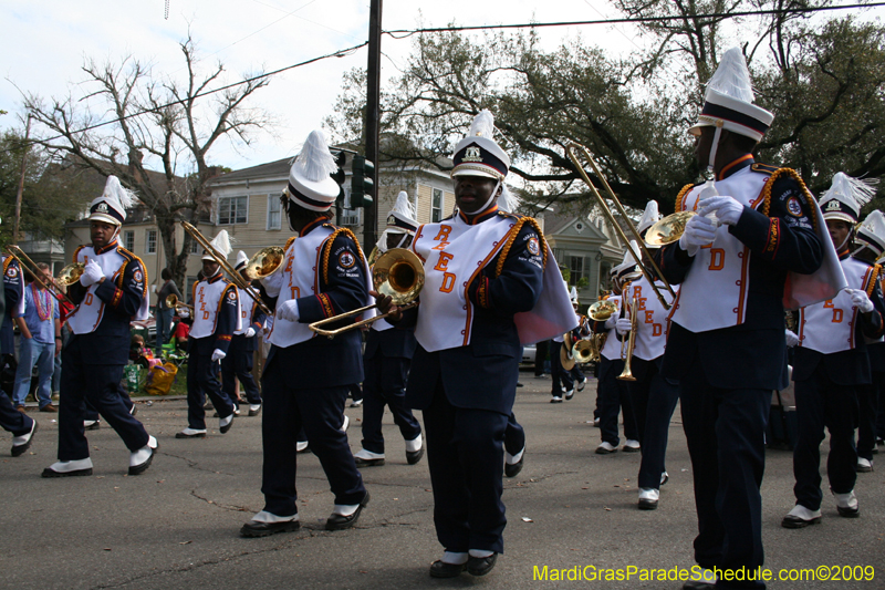 2009-Krewe-of-King-Arthur-New-Orleans-Mardi-Gras-0397