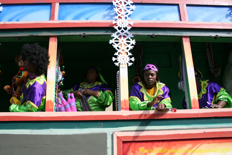 2009-Krewe-of-King-Arthur-New-Orleans-Mardi-Gras-0405