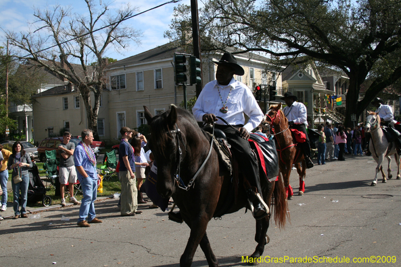 2009-Krewe-of-King-Arthur-New-Orleans-Mardi-Gras-0461