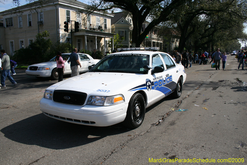 2009-Krewe-of-King-Arthur-New-Orleans-Mardi-Gras-0472