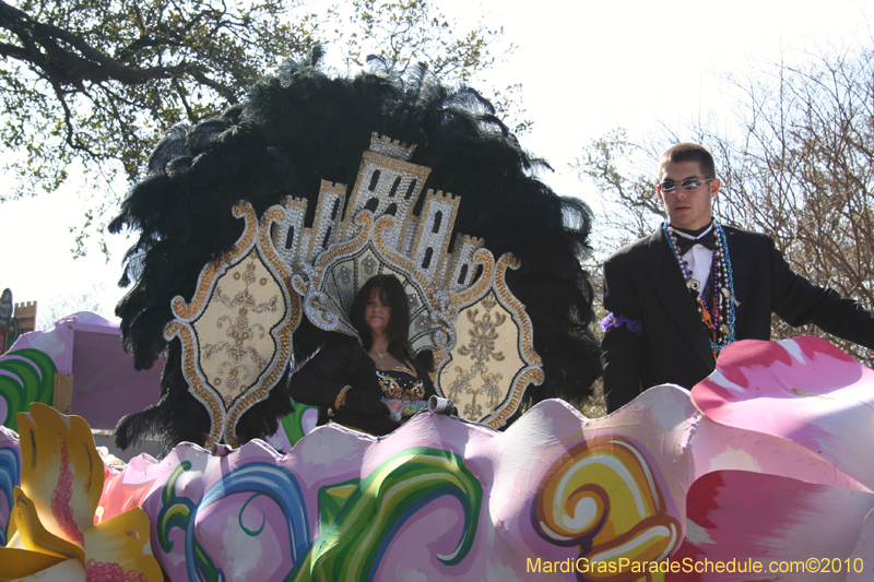 Krewe-of-King-Arthur-2010-Uptown-New-Orleans-Mardi-Gras-4741