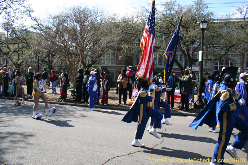 Krewe-of-King-Arthur-2010-Uptown-New-Orleans-Mardi-Gras-4745