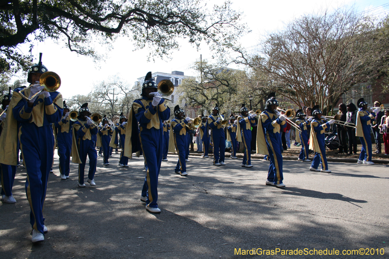 Krewe-of-King-Arthur-2010-Uptown-New-Orleans-Mardi-Gras-4750