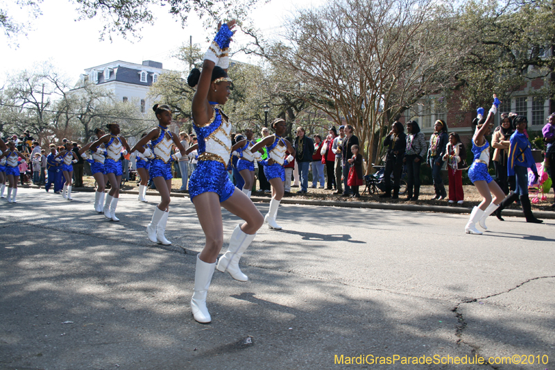 Krewe-of-King-Arthur-2010-Uptown-New-Orleans-Mardi-Gras-4754