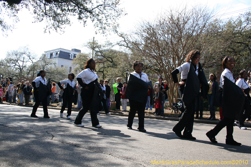 Krewe-of-King-Arthur-2010-Uptown-New-Orleans-Mardi-Gras-4764