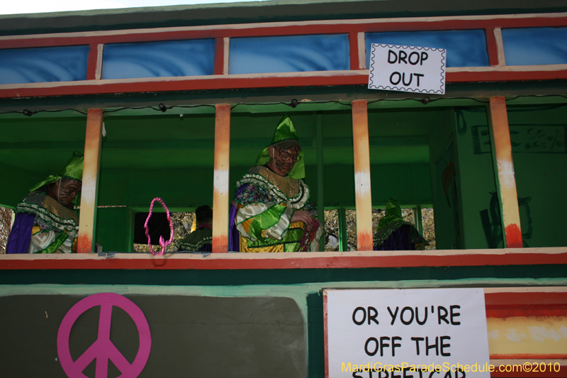 Krewe-of-King-Arthur-2010-Uptown-New-Orleans-Mardi-Gras-4776