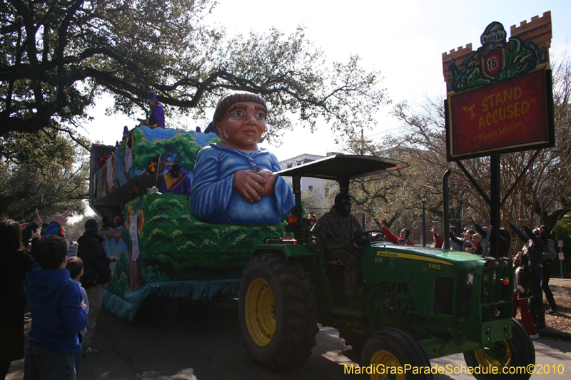 Krewe-of-King-Arthur-2010-Uptown-New-Orleans-Mardi-Gras-4798