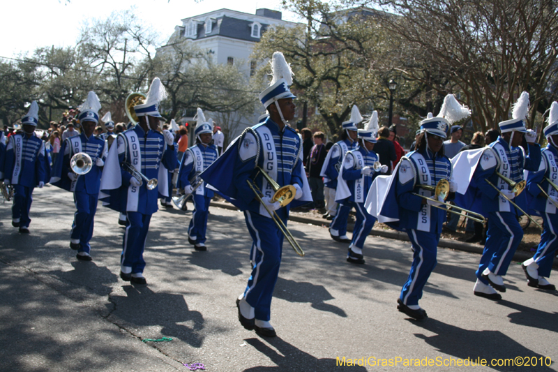 Krewe-of-King-Arthur-2010-Uptown-New-Orleans-Mardi-Gras-4808