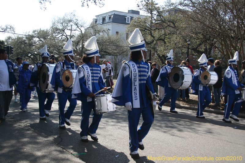 Krewe-of-King-Arthur-2010-Uptown-New-Orleans-Mardi-Gras-4809