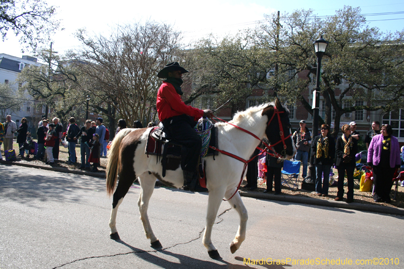 Krewe-of-King-Arthur-2010-Uptown-New-Orleans-Mardi-Gras-4830