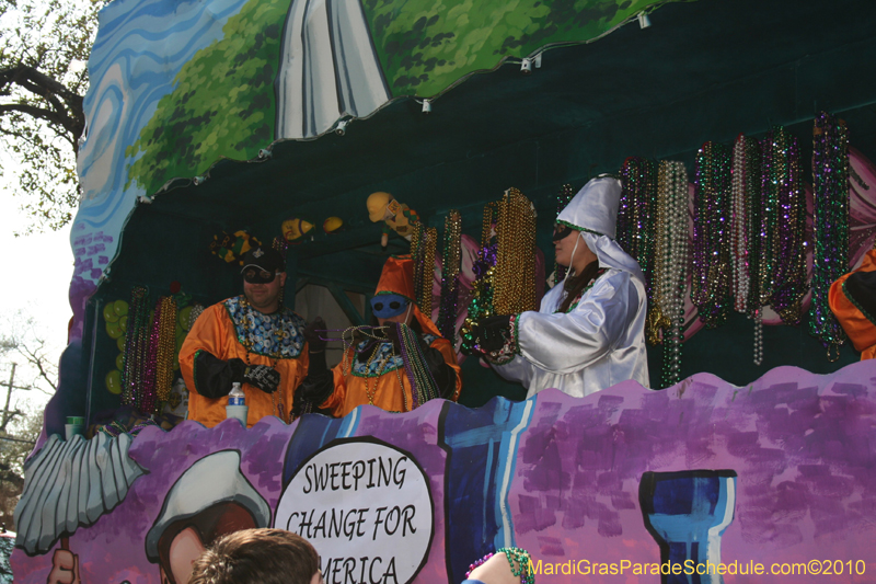 Krewe-of-King-Arthur-2010-Uptown-New-Orleans-Mardi-Gras-4838