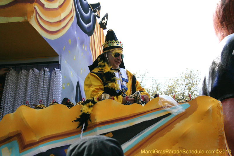 Krewe-of-King-Arthur-2010-Uptown-New-Orleans-Mardi-Gras-4843