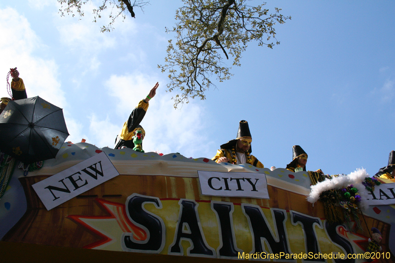 Krewe-of-King-Arthur-2010-Uptown-New-Orleans-Mardi-Gras-4847