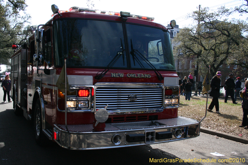 Krewe-of-King-Arthur-2010-Uptown-New-Orleans-Mardi-Gras-4852