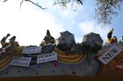 Krewe-of-King-Arthur-2010-Uptown-New-Orleans-Mardi-Gras-4848