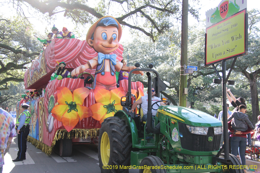 Krewe-of-King-Arthur-2019-003606