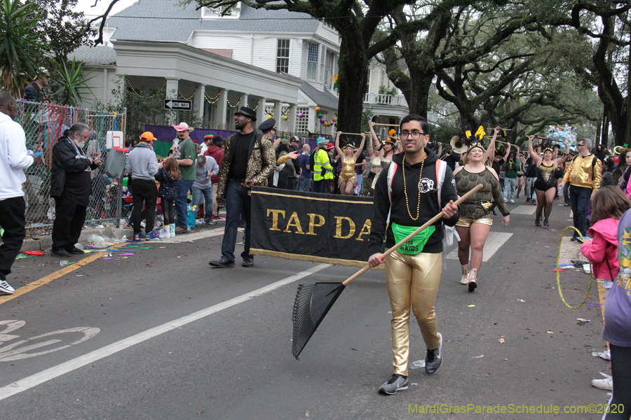 Krewe-of-King-Arthur-2020-04117