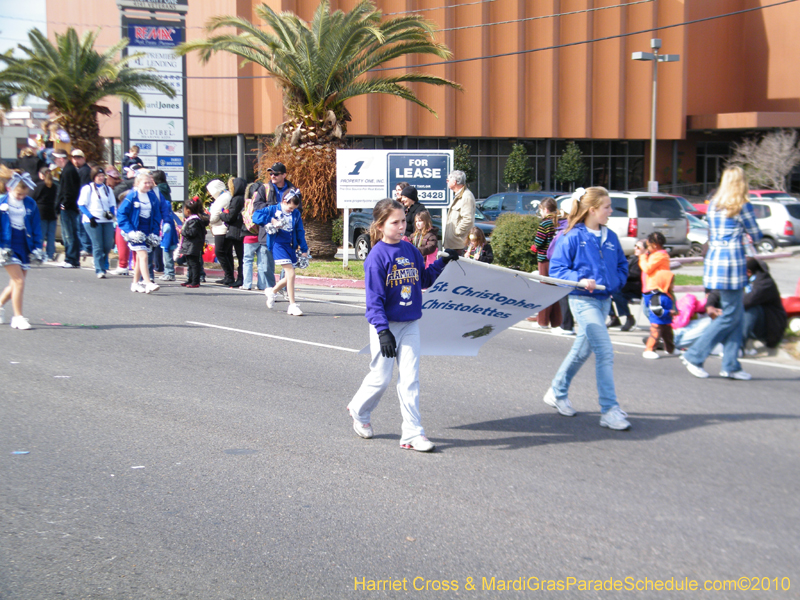 Krewe-of-Little-Rascals-Metairie-Mardi-Gras-Childrens-Parade-7145