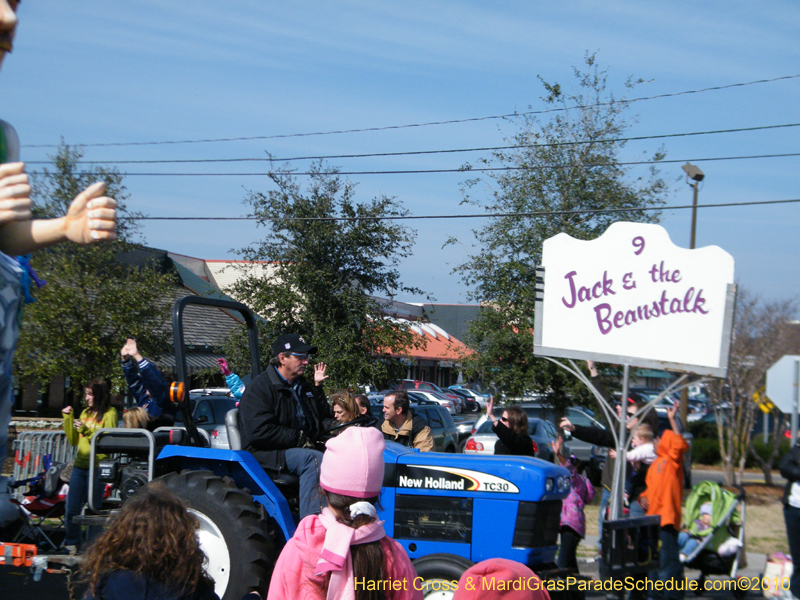 Krewe-of-Little-Rascals-Metairie-Mardi-Gras-Childrens-Parade-7177