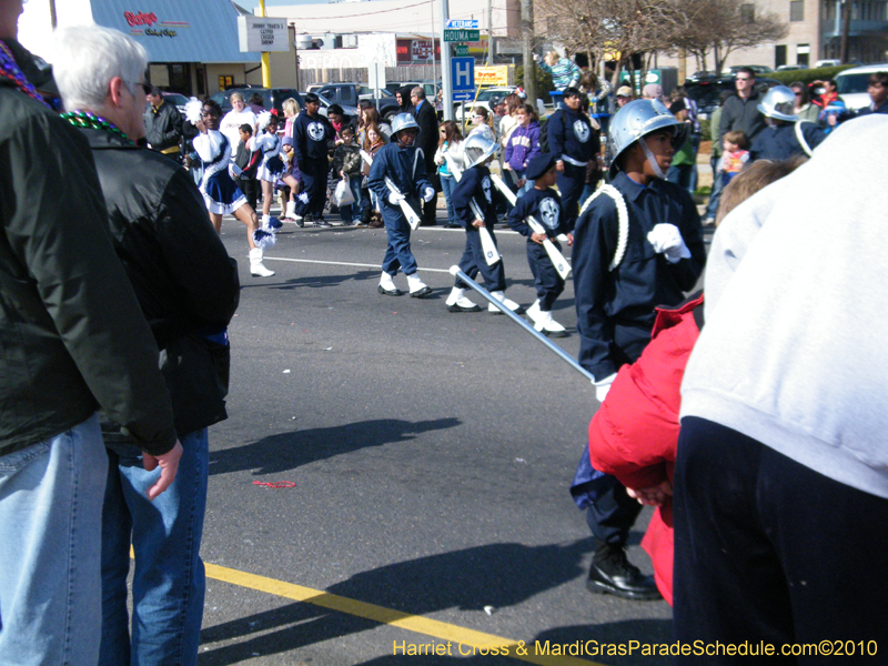 Krewe-of-Little-Rascals-Metairie-Mardi-Gras-Childrens-Parade-7185