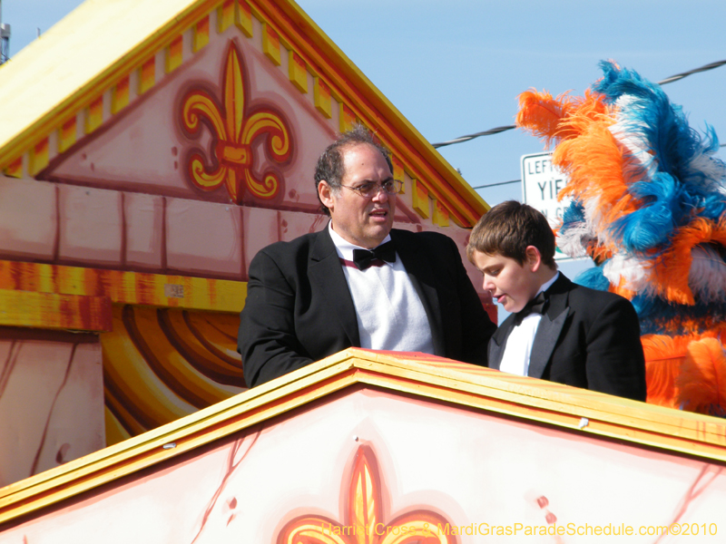 Krewe-of-Little-Rascals-Metairie-Mardi-Gras-Childrens-Parade-7187