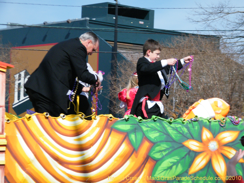 Krewe-of-Little-Rascals-Metairie-Mardi-Gras-Childrens-Parade-7188