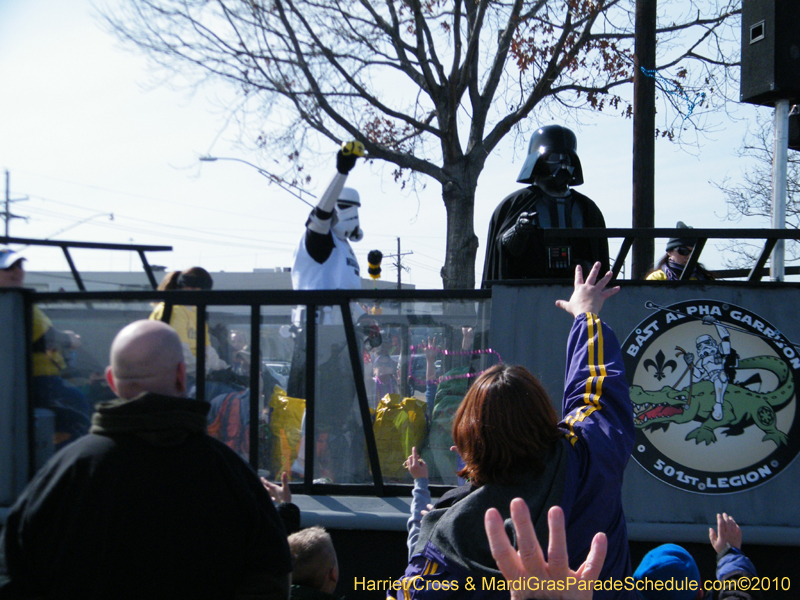 Krewe-of-Little-Rascals-Metairie-Mardi-Gras-Childrens-Parade-7189