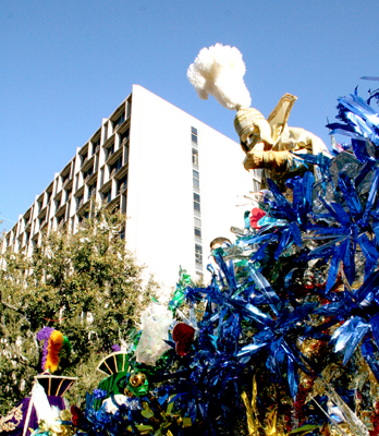 KREWE_OF_MID-CITY_2007_PARADE_0045