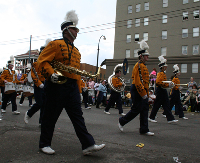 Krewe-of-Mid-City-Mardi-Gras-2008-New-Orleans-0171