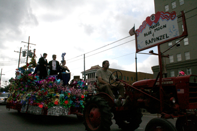 Krewe-of-Mid-City-Mardi-Gras-2008-New-Orleans-0175