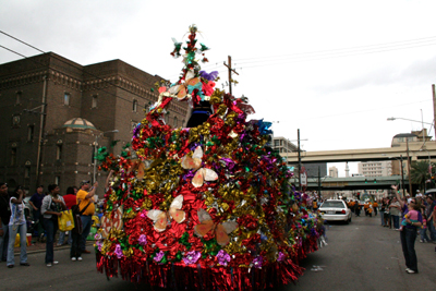 Krewe-of-Mid-City-Mardi-Gras-2008-New-Orleans-0180