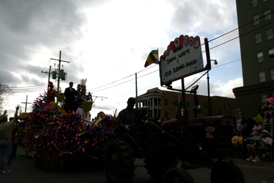 Krewe-of-Mid-City-Mardi-Gras-2008-New-Orleans-0181