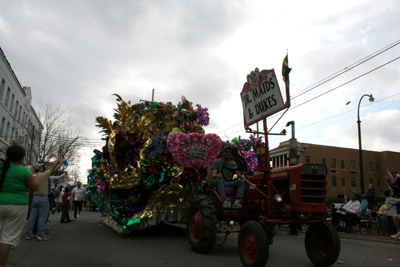 Krewe-of-Mid-City-Mardi-Gras-2008-New-Orleans-0190