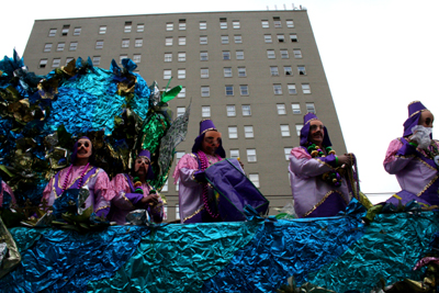 Krewe-of-Mid-City-Mardi-Gras-2008-New-Orleans-0207