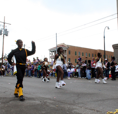 Krewe-of-Mid-City-Mardi-Gras-2008-New-Orleans-0233