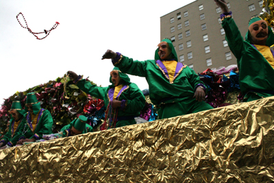 Krewe-of-Mid-City-Mardi-Gras-2008-New-Orleans-0275