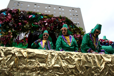 Krewe-of-Mid-City-Mardi-Gras-2008-New-Orleans-0279