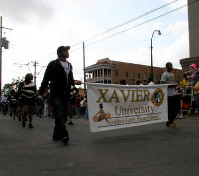 Krewe-of-Mid-City-Mardi-Gras-2008-New-Orleans-0295