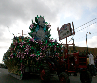 Krewe-of-Mid-City-Mardi-Gras-2008-New-Orleans-0301