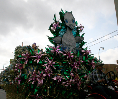 Krewe-of-Mid-City-Mardi-Gras-2008-New-Orleans-0303