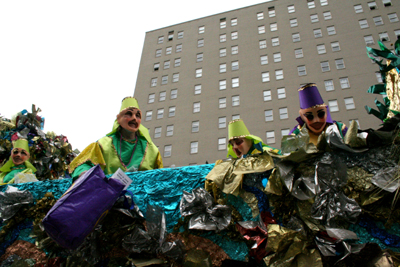 Krewe-of-Mid-City-Mardi-Gras-2008-New-Orleans-0306