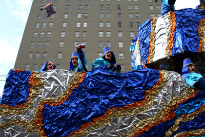 Krewe-of-Mid-City-Mardi-Gras-2008-New-Orleans-0344