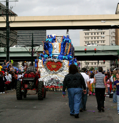 Krewe-of-Mid-City-Mardi-Gras-2008-New-Orleans-0352