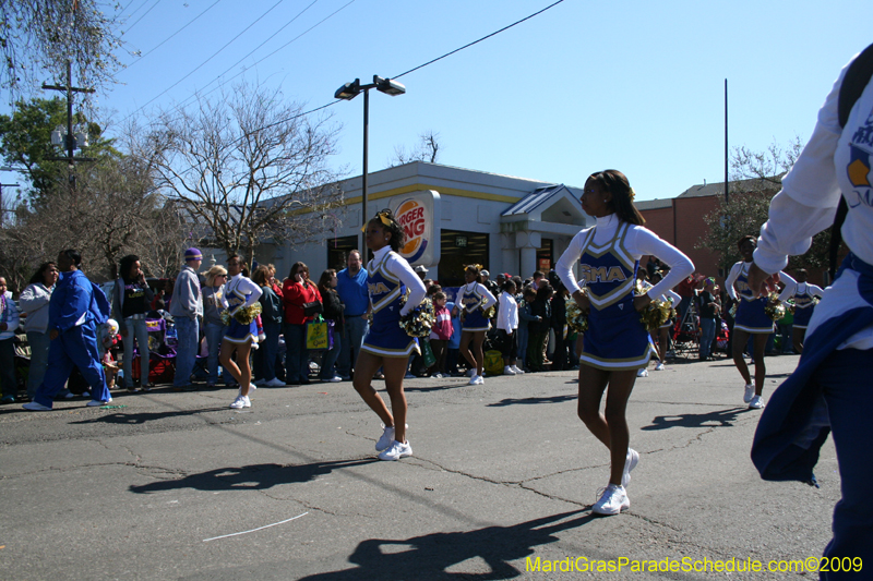 2009-Krewe-of-Mid-City-presents-Parrotheads-in-Paradise-Mardi-Gras-New-Orleans-0176