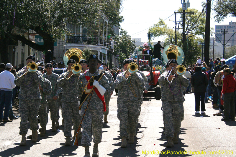 2009-Krewe-of-Mid-City-presents-Parrotheads-in-Paradise-Mardi-Gras-New-Orleans-0195