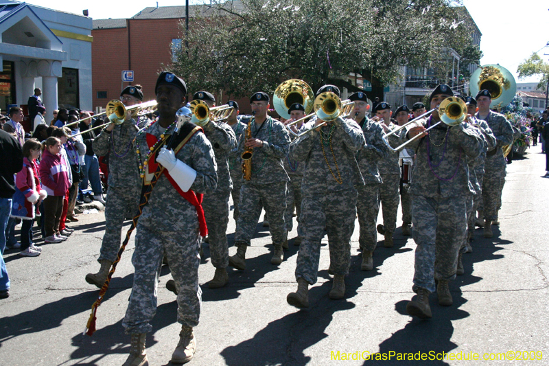 2009-Krewe-of-Mid-City-presents-Parrotheads-in-Paradise-Mardi-Gras-New-Orleans-0196