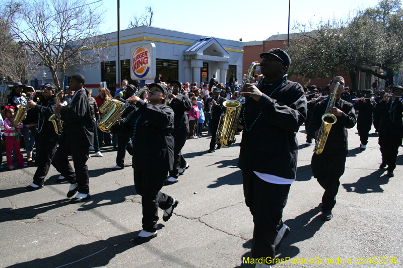 2009-Krewe-of-Mid-City-presents-Parrotheads-in-Paradise-Mardi-Gras-New-Orleans-0223